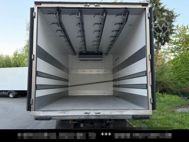 Refrigerated truck IVECO Eurocargo 100E18 TK T-600R Fleisch Rohrbahnen