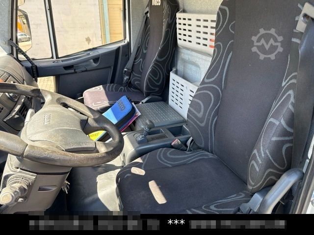 Refrigerated truck IVECO Eurocargo 100E18 TK T-600R Fleisch Rohrbahnen