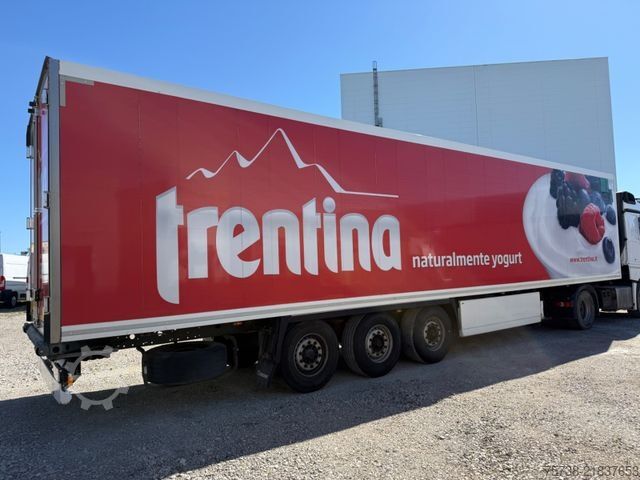 Reefer semitrailer KRONE SDR27 /Doppelstock/Carrier Vector 1550/3-Achsen