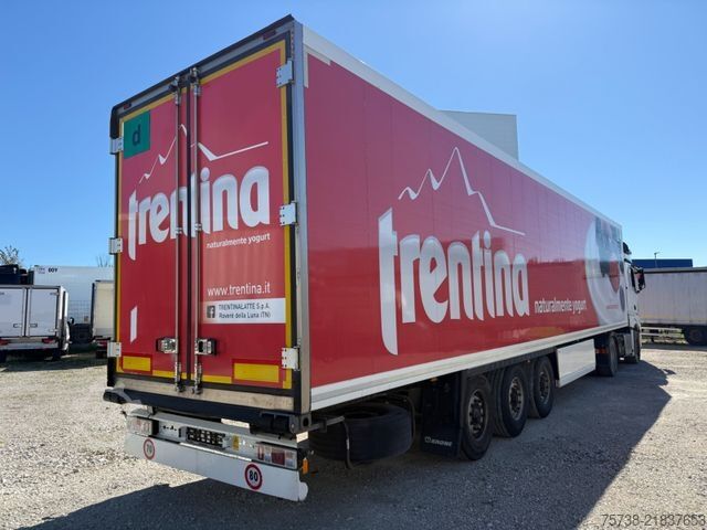 Reefer semitrailer KRONE SDR27 /Doppelstock/Carrier Vector 1550/3-Achsen