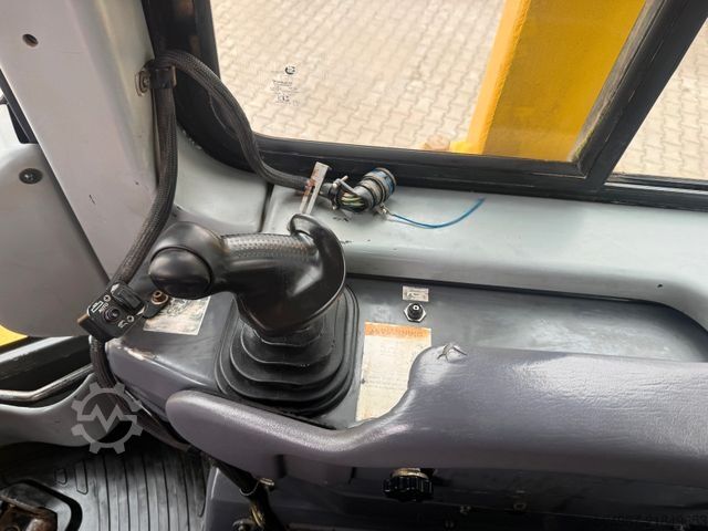 Road roller KOMATSU D61PX-15E0 6 Wege-Schild Klima