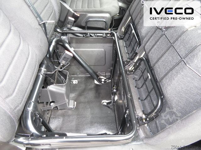 Transporter mit Koffer IVECO Daily 35C16 Koffer/LBW Klima, Zwillingsreifen