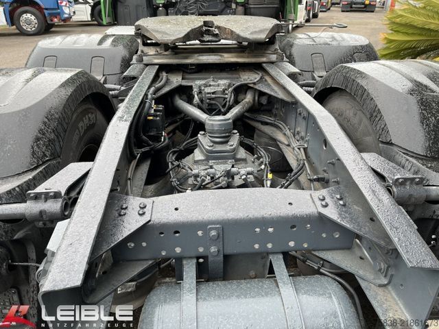 Standard tractor unit DAF XF 530 6x4 SSC*70to*2xTank*Standklima*Leder*