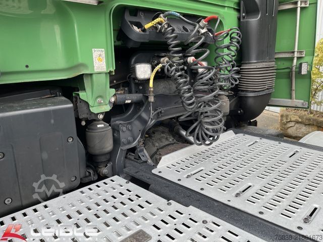 Standard tractor unit DAF XF 530 6x4 SSC*70to*2xTank*Standklima*Leder*