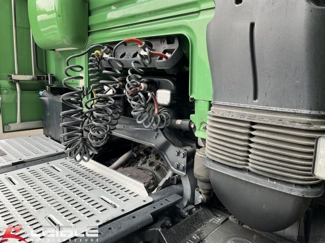 Standard tractor unit DAF XF 530 6x4 SSC*70to*2xTank*Standklima*Leder*