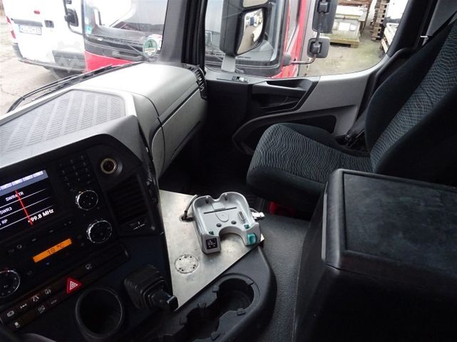 Standard tractor unit MERCEDES-BENZ 1840 Antos*kpl Zug*Frigoblock Kühlung*2t LBW*NLA
