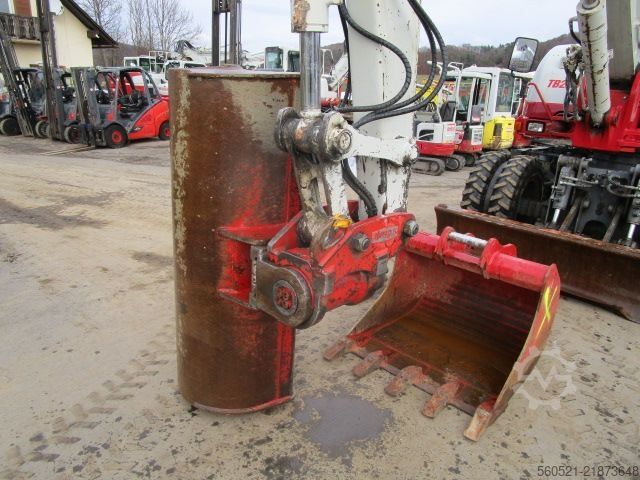 Mobile excavator Takeuchi TB 295W - POWERTILT + Schnellw + 3 Löffel