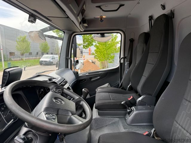 Box van MERCEDES-BENZ Atego 818 Koffer/Klima/Motorbremse/Schalter/EU6D