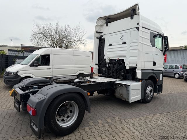 Hazardous materials truck MAN TGX 18 SZM / 4x2 LLS