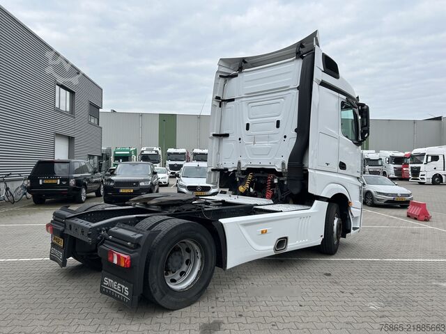 Standard tractor Mercedes-Benz Actros 1840 Streamspace / 733 dkm / Full Spoile...