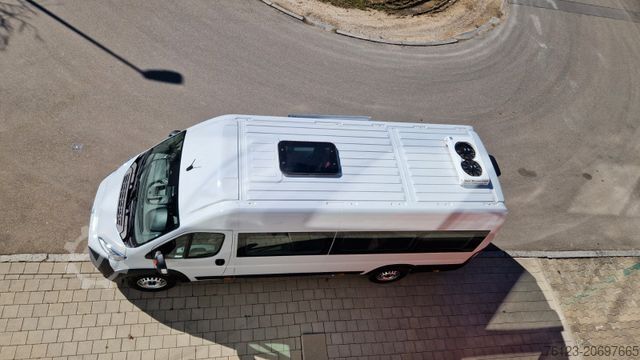 Minibus FIAT 3x Ducato 2x Opel Movano 18 SS in Stock