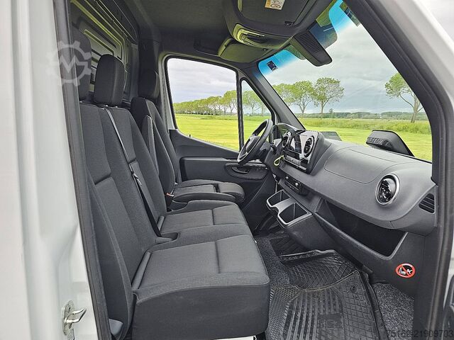 High-roof van MERCEDES-BENZ SPRINTER 317 L2H2 Mbux10 LED