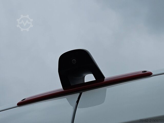 High-roof van MERCEDES-BENZ SPRINTER 317 L2H2 Mbux10 LED