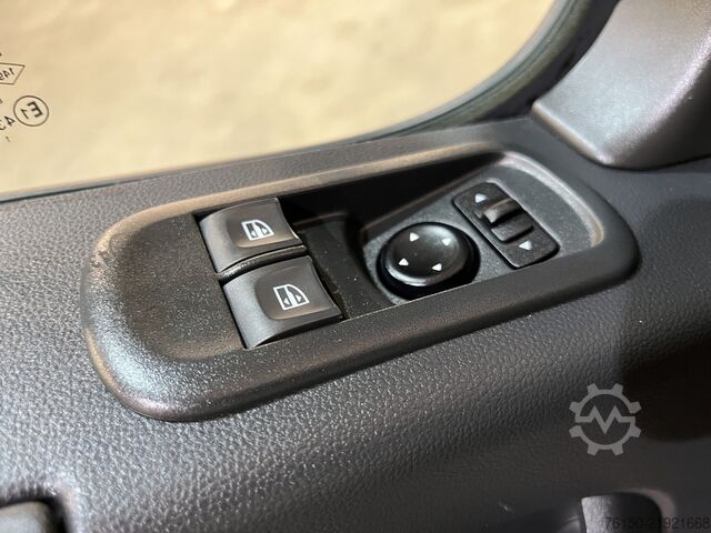 Panel van Renault Master 2.3 dCi L2H2 180 PK / Euro 6 / Airco / C...