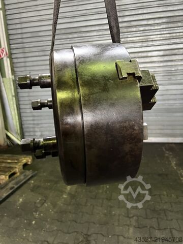 Chuck FORKARDT Dreibackenfutter F400