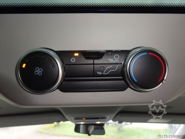 Minibus FORD Tourneo Custom Titanium 320 L2 4x4 Matrix Stndhz