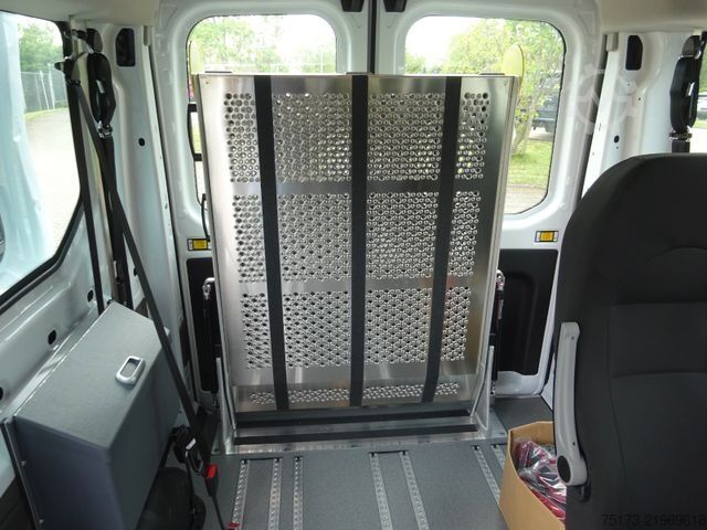 Minibus FORD Transit Kombi 350 L2H2 Trend AT KMP Ramp 2xKlima
