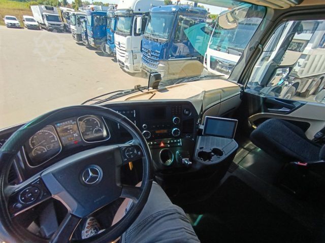 Swap body truck MERCEDES-BENZ Actros 2542 / Volumen / German / wenig KM