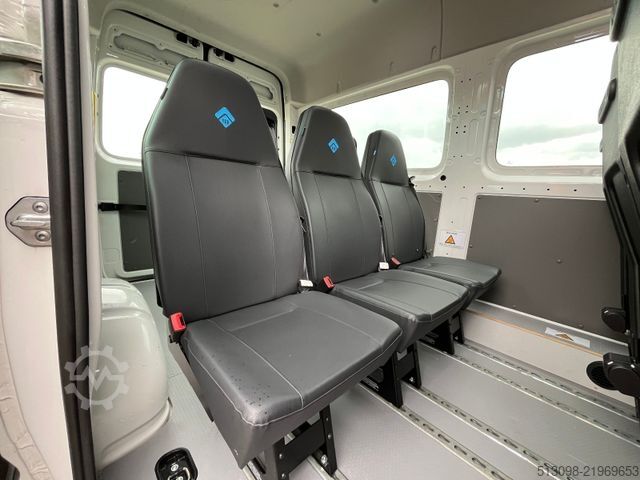 Minibus VOLKSWAGEN CRAFTER 2.0 TDI 9 SITZER 2X STANDHZG. KLIMA PDC