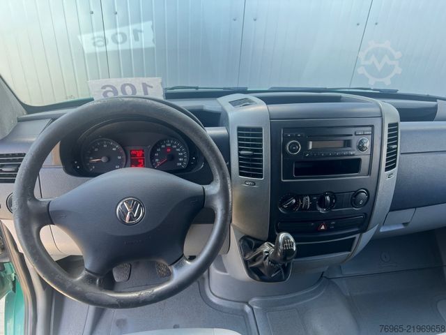 High top van VOLKSWAGEN Crafter 2,5 TDI 35 L2H2 Hochdach WEBASTO AHK EU4