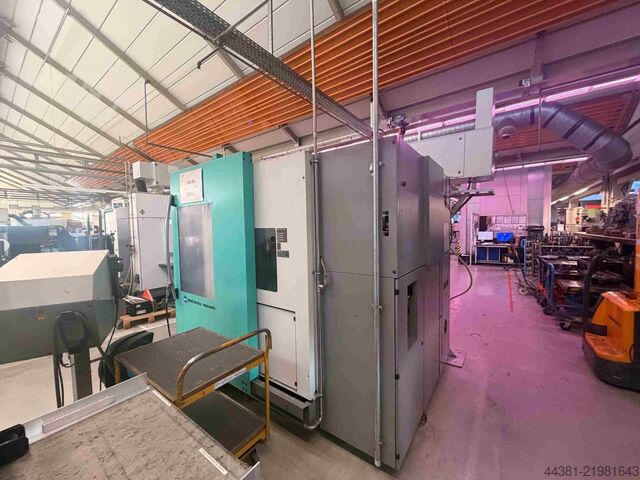 Universal machining center Deckel Maho DMU 60 T