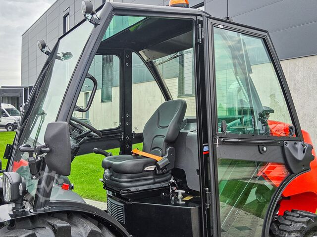 All-terrain forklift Manitou MC 30-4