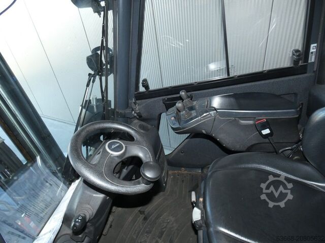 Dieselstapler Linde H 25 D -02