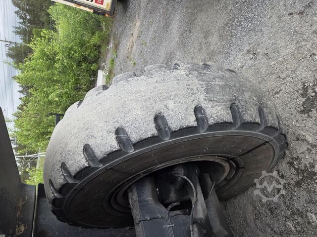 Vollcontainer Reachstacker Kalmar DRF450-75C5XS