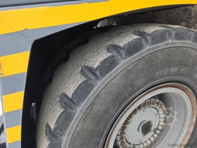 Vollcontainer Reachstacker Kalmar DRF450-75C5XS