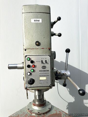 Radial drilling machine/DONAU DR 23 DONAU DR 23 - Schnellradiale