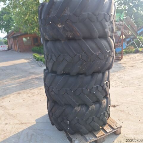 Michelin 445/70R19.5 XF Mobilbagger Michelin 445/70R19.5 XF Mobilbagger