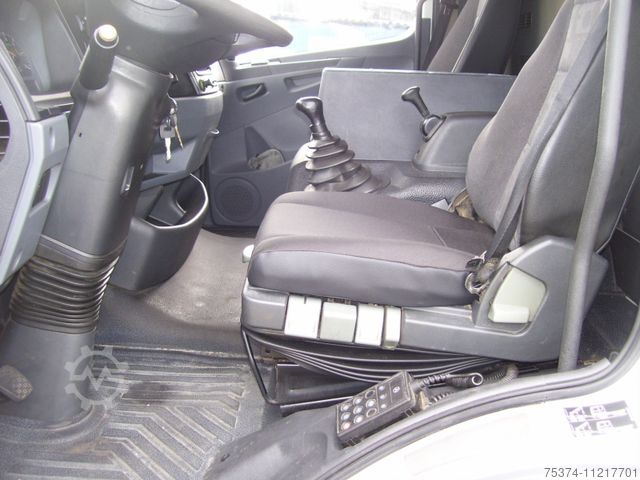 Transporter mit Koffer MERCEDES-BENZ Atego 816 Bluetec5 LBW