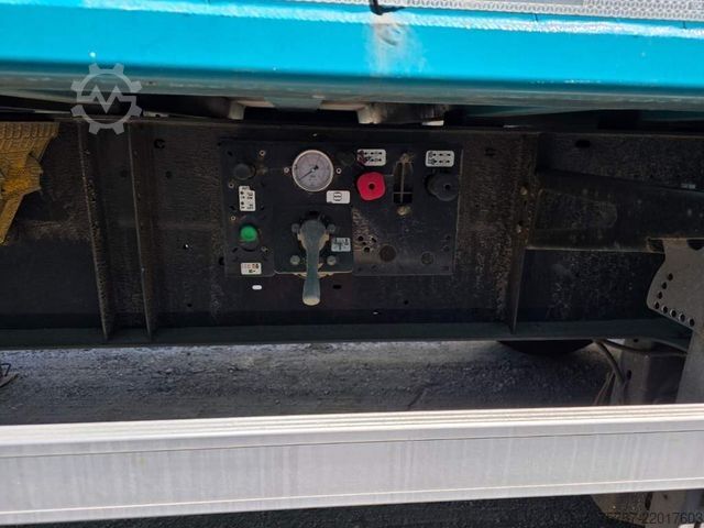 Tipper semitrailer WIELTON 50 cbm Getreidemulde, Pendelklappe,Kornschieber