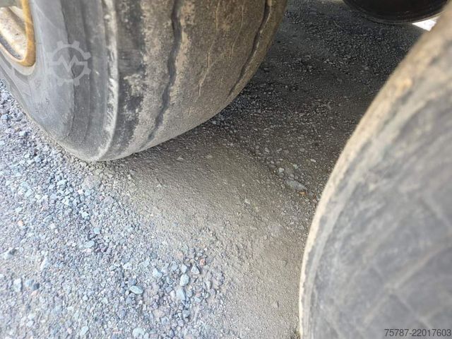 Tipper semitrailer WIELTON 50 cbm Getreidemulde, Pendelklappe,Kornschieber