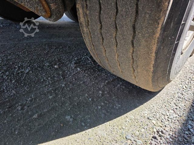 Tipper semitrailer WIELTON 50 cbm Getreidemulde, Pendelklappe,Kornschieber