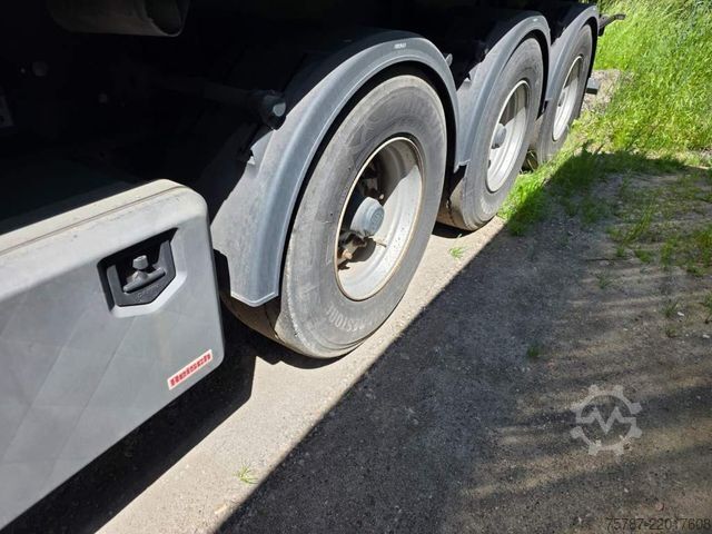 Tipper semitrailer REISCH 48 cbm Getreidekipper, Kornschieber, Lift