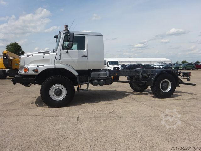 Truck chassis MERCEDES-BENZ Zetros 1833 4x4 AHK Standhzg Automatik