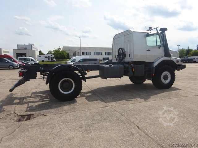 Truck chassis MERCEDES-BENZ Zetros 1833 4x4 AHK Standhzg Automatik