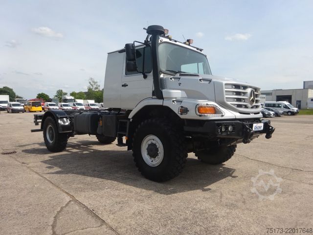 Truck chassis MERCEDES-BENZ Zetros 1833 4x4 AHK Standhzg Automatik