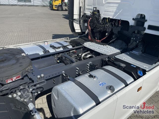 Standard tractor unit Scania R 460 A4x2NA DIFF-L RETARDER SUPER PARK AIRCO ACC