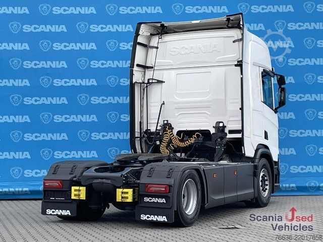 Hazardous materials truck Scania R 460 A4x2NB RETARDER P-AIRCO SUPER PTO FULL AIR