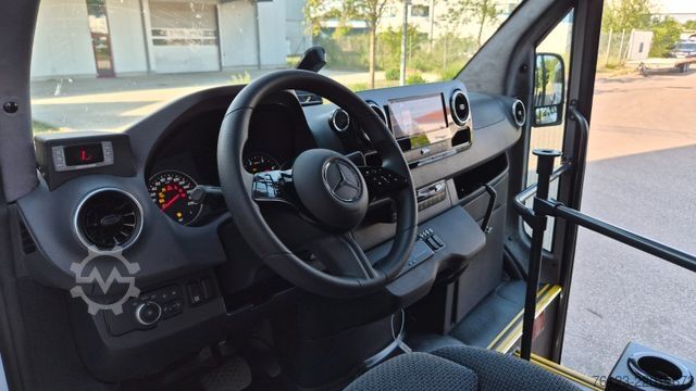 Minibus MERCEDES-BENZ Sprinter 515 Heckniederflur 2 x vorhanden
