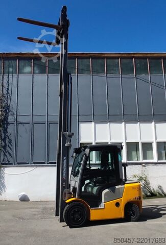 Diesel Forklifts Jungheinrich DFG425 5.5m/ 610mh/ 4v