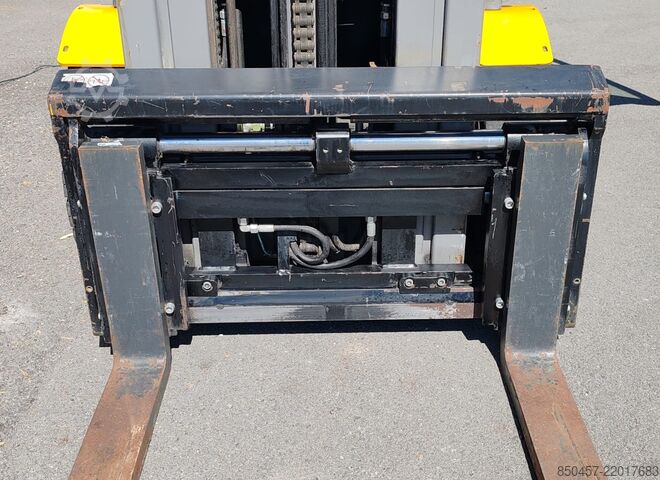 Diesel Forklifts Jungheinrich DFG425 5.5m/ 610mh/ 4v