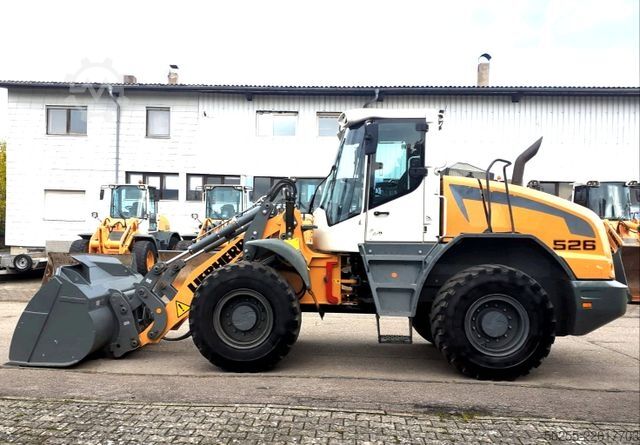Wheel loader KOMATSU WA 270 Top wie Liebherr 524/538