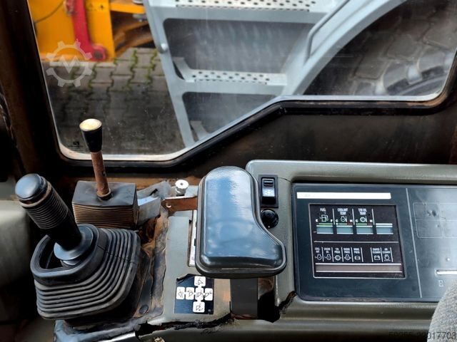 Wheel loader KOMATSU WA 270 Top wie Liebherr 524/538