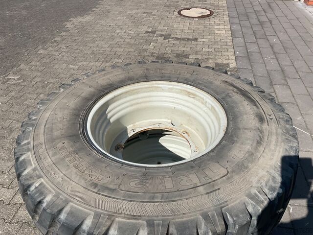 Nokian 440/80R24 TRI 2 154 A8 Nokian 440/80R24 TRI 2 154 A8