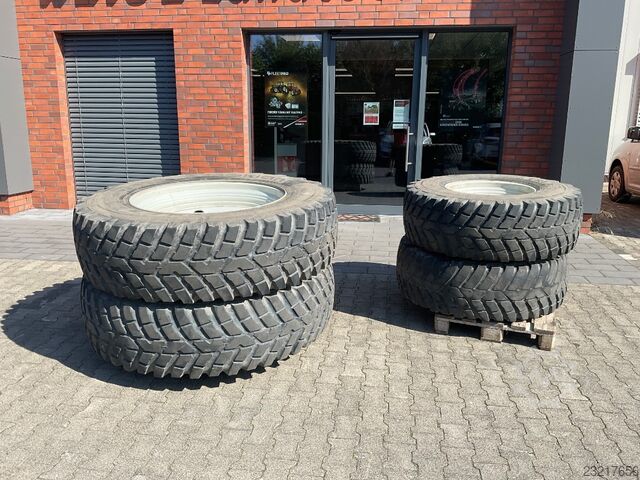 Nokian 440/80R24 TRI 2 154 A8 Nokian 440/80R24 TRI 2 154 A8