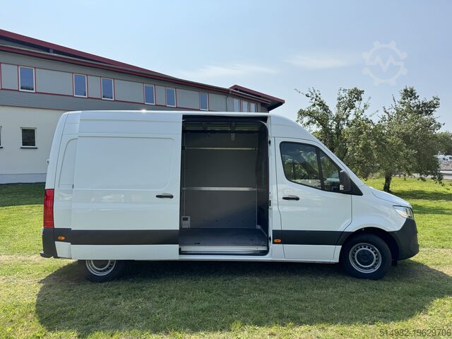 Box van Mercedes-Benz Sprinter III 214 L2H2