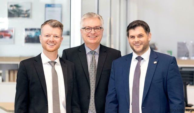 Pritschenwagen VOLKSWAGEN Crafter 35 Doka Pritsche TDI lang *AHK*PDC